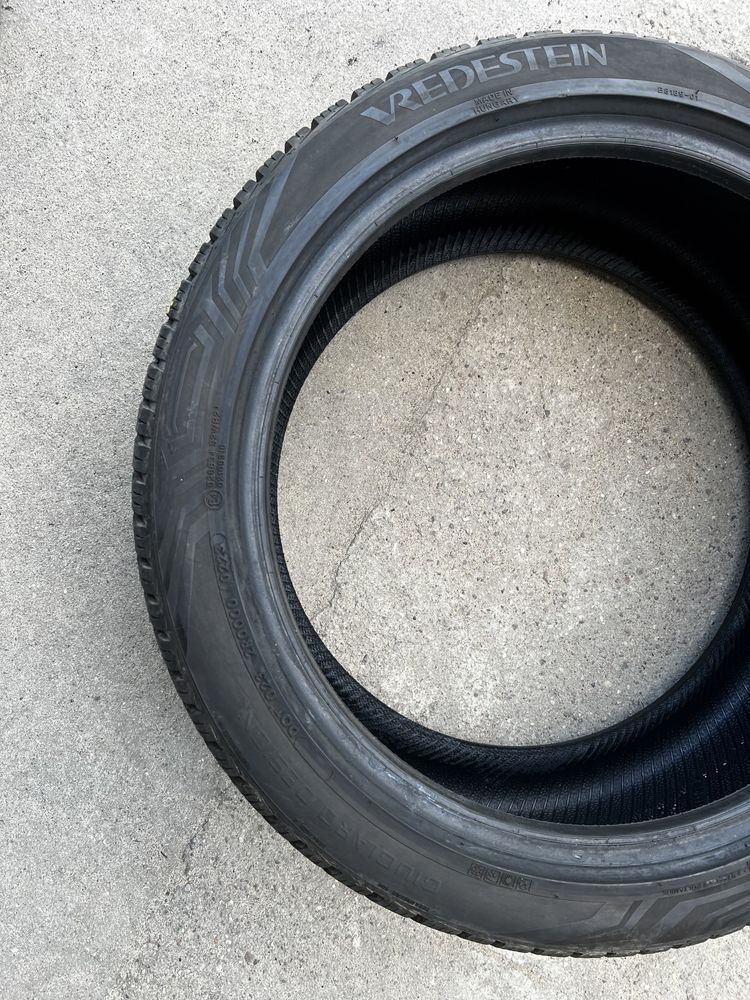 Dwie opony vredestein quatrac pro 235/40/18 2023r.