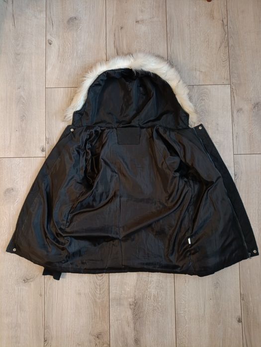 Жіноча куртка осіння розмір M