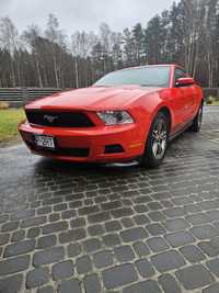 Mustang V . Premium 3,7 v6.