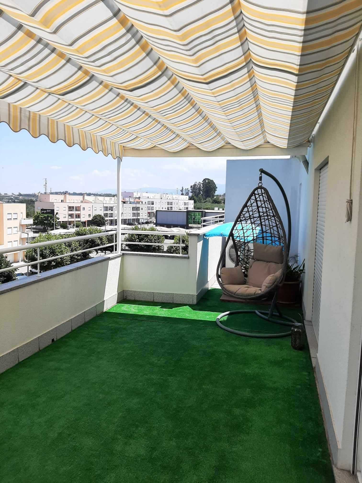 Apartamento T3 Duplex, em muito bom estado, em Oliveira do Hospital