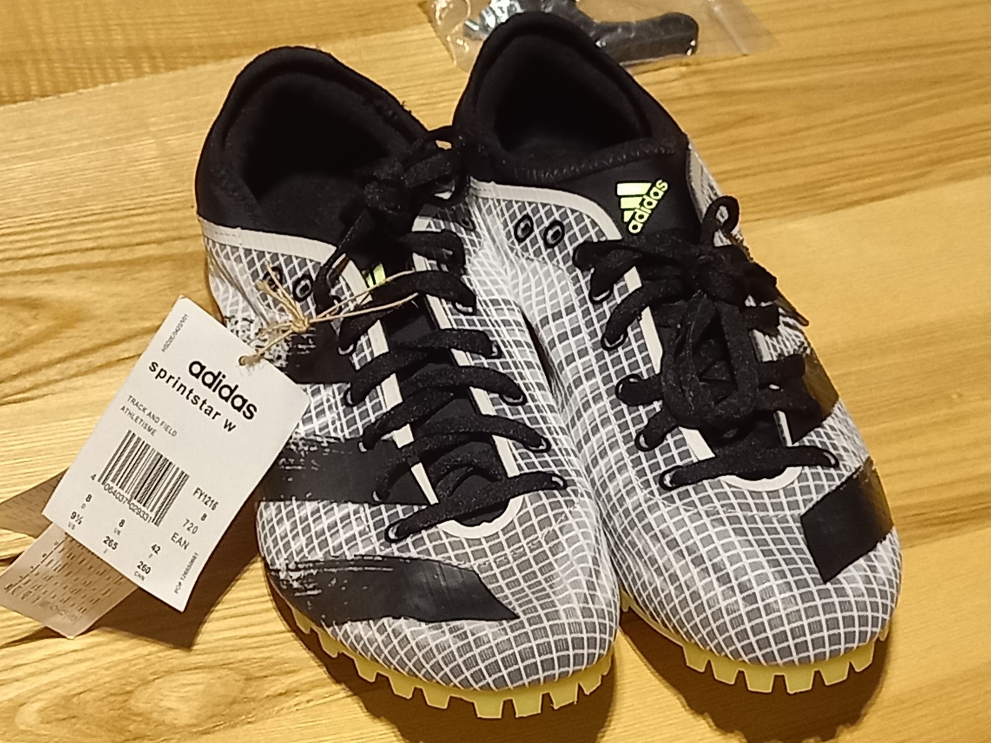 Adidas sprintstar w FY1216 kolce do biegania  dł wkładki 26-26,5 cm