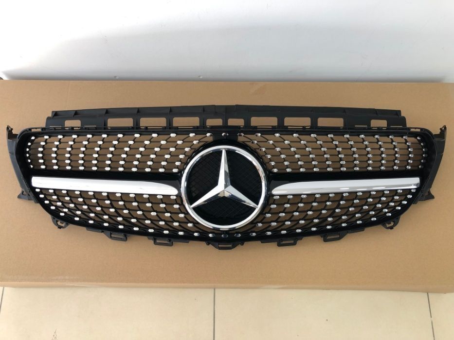 Решетка радиатора Diamond Mercedes W205 W212 W213 W447 CLA GLC GLE GLK