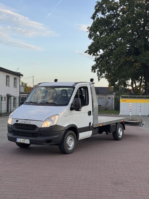 Autolaweta Iveco Daily 35S17 3.0 klima tempomat hak alu pomoc drogowa