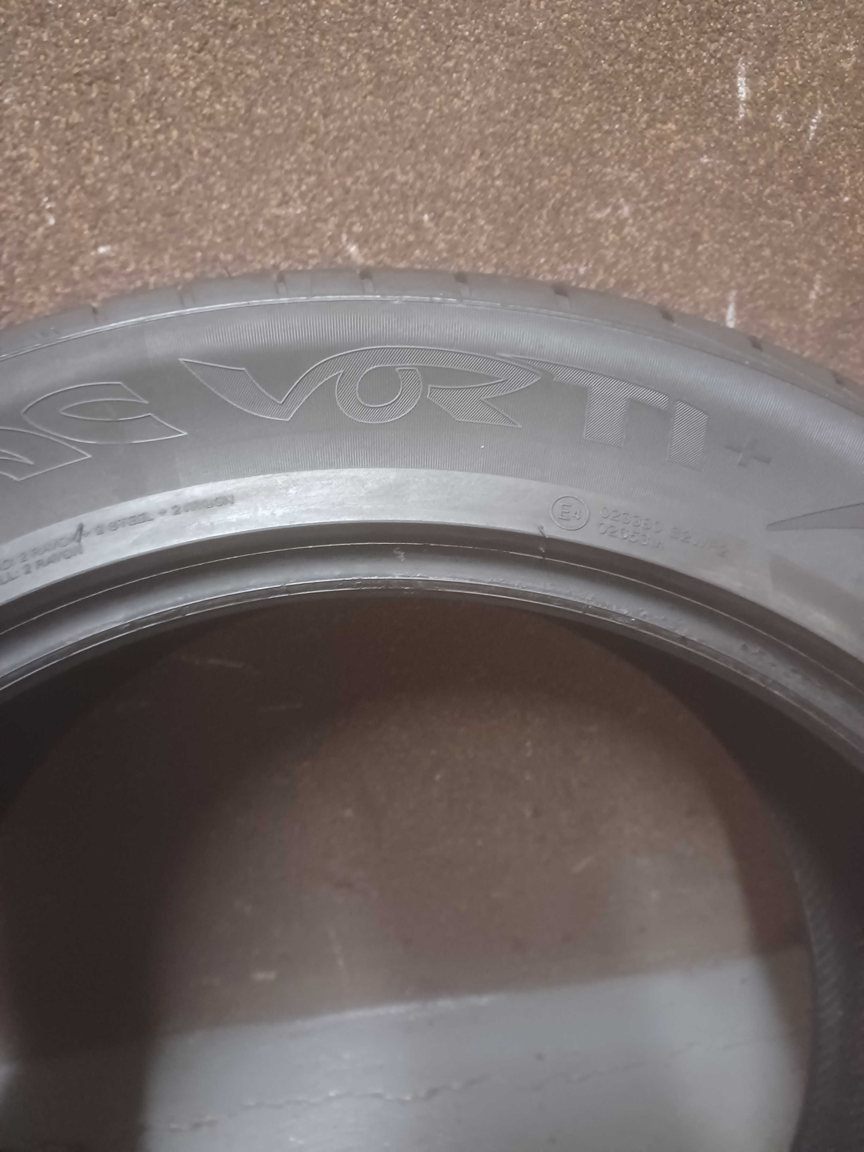 Opony letnie Vredestein 275/45 R20