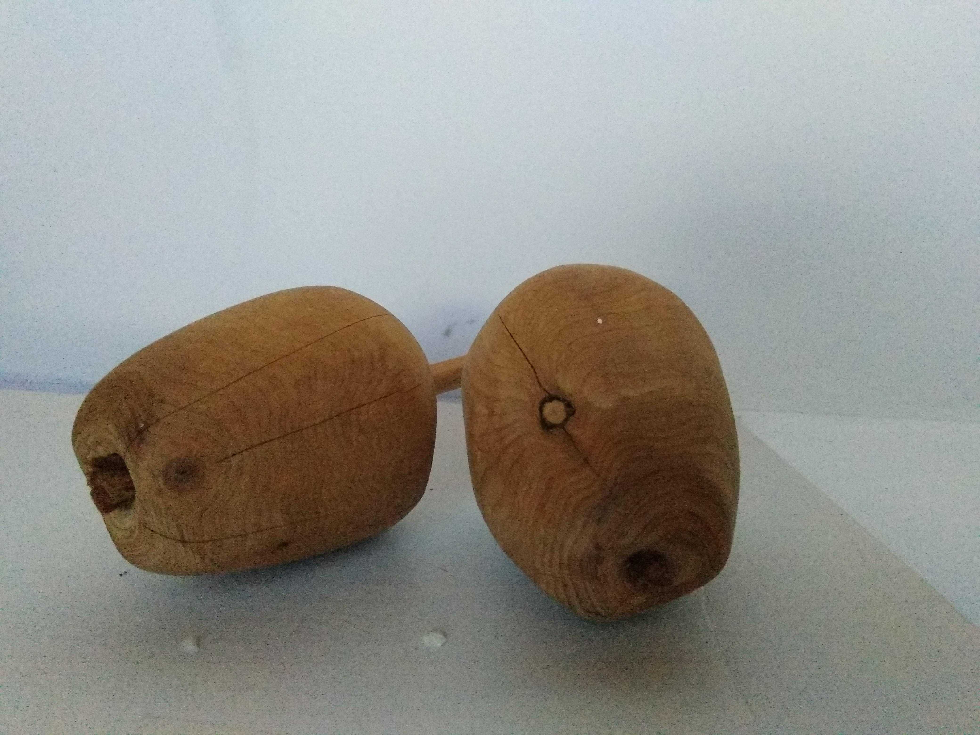 Яблоки айва из можжевельника деревянные на веточке 12х15см