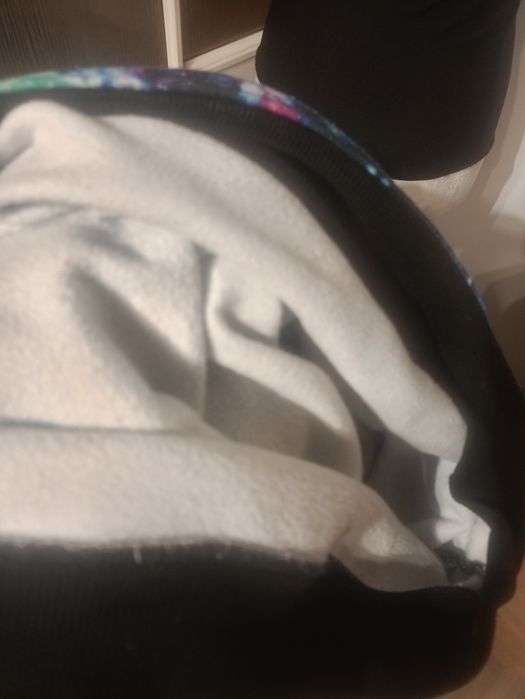 Ciepła bluza z kapturem damska