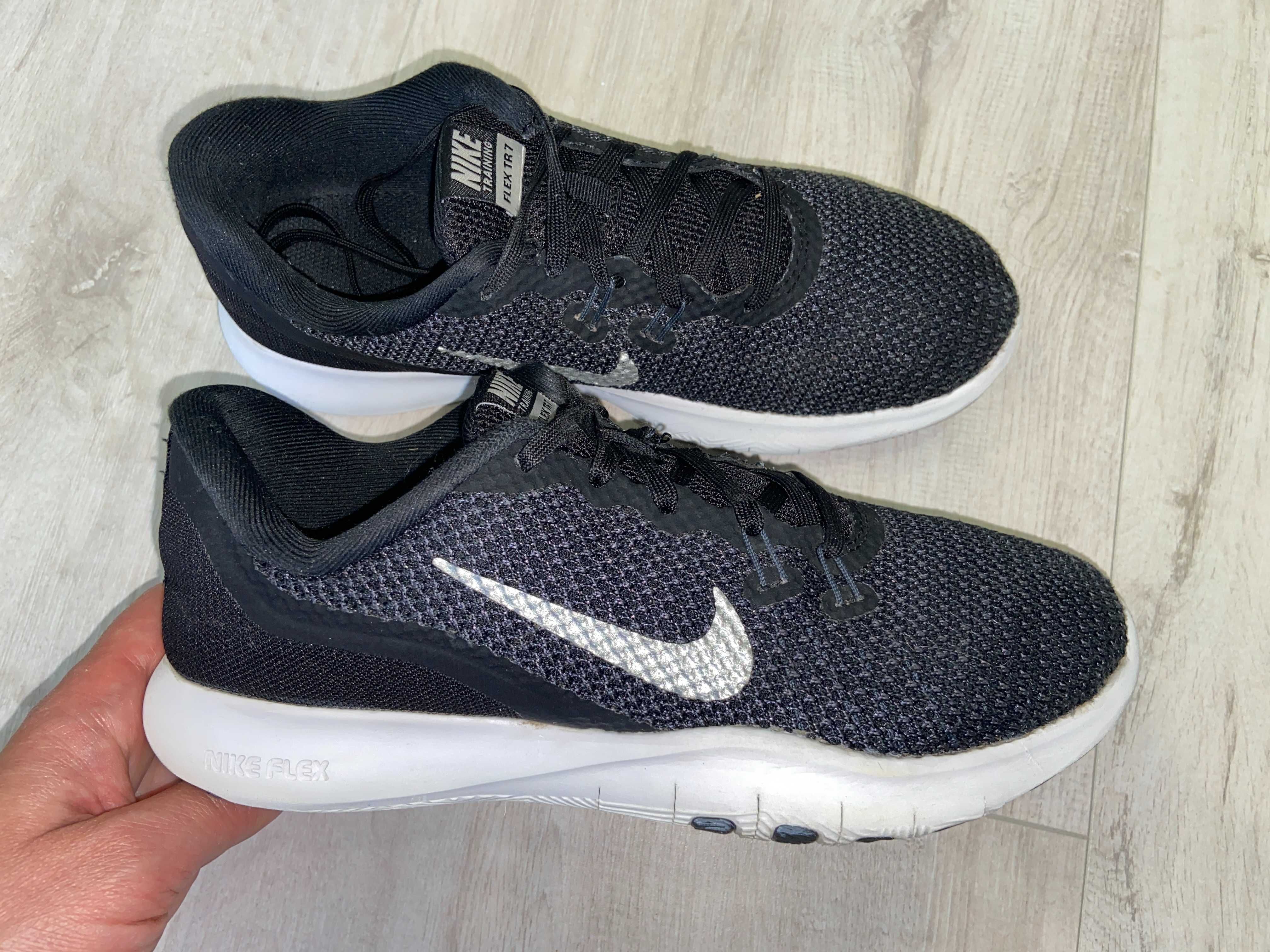 Легкі кросівки Nike Flex Trainer 7, оригінал, р-р 37-37,5, уст 24 см