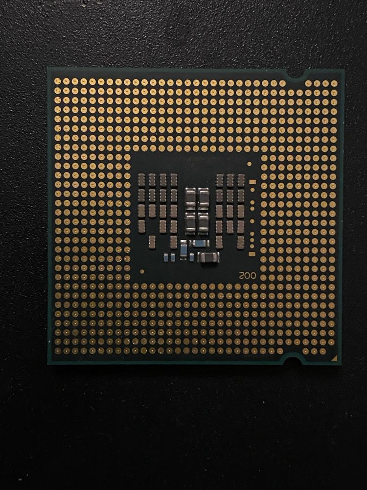 Процессор Intel Core 2 Quad Q8200 M1 SLB5M 2.33 GHz