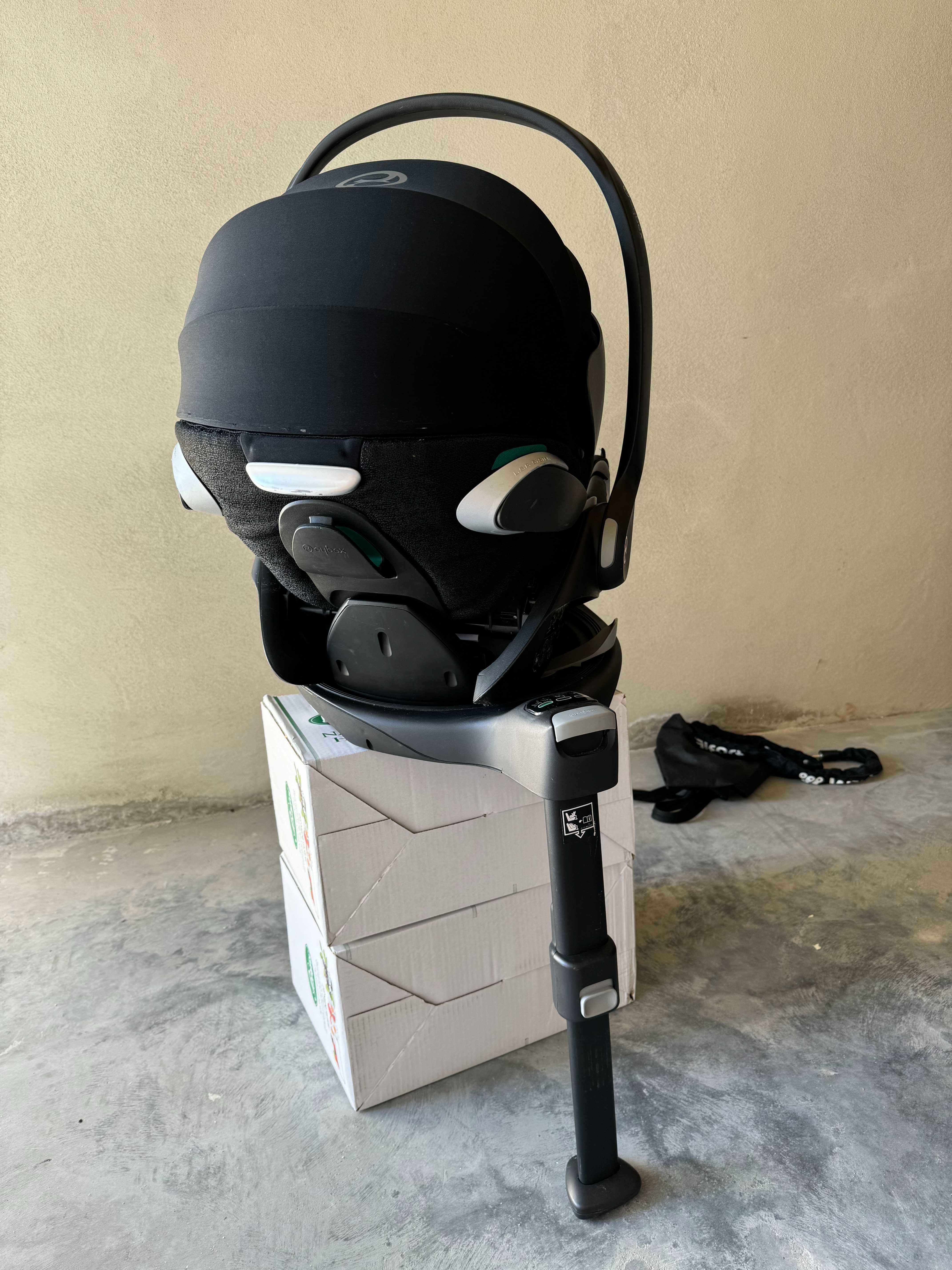 Fotelik/Nosidełko Cybex Cloud Z2 i-Size Deep Black + Adaptery