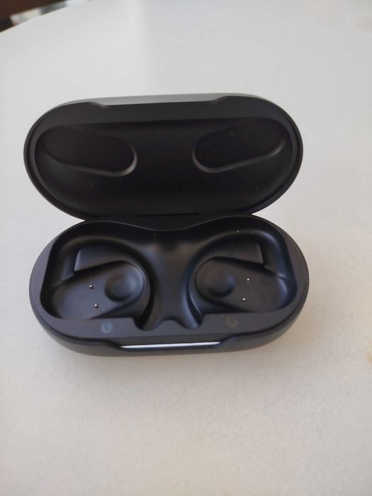 Caixa JBL Soundgear Sense - Preta