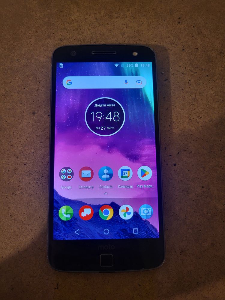 Потужний смартфон Motorola XT1650-02 Super Amoled 5.5'