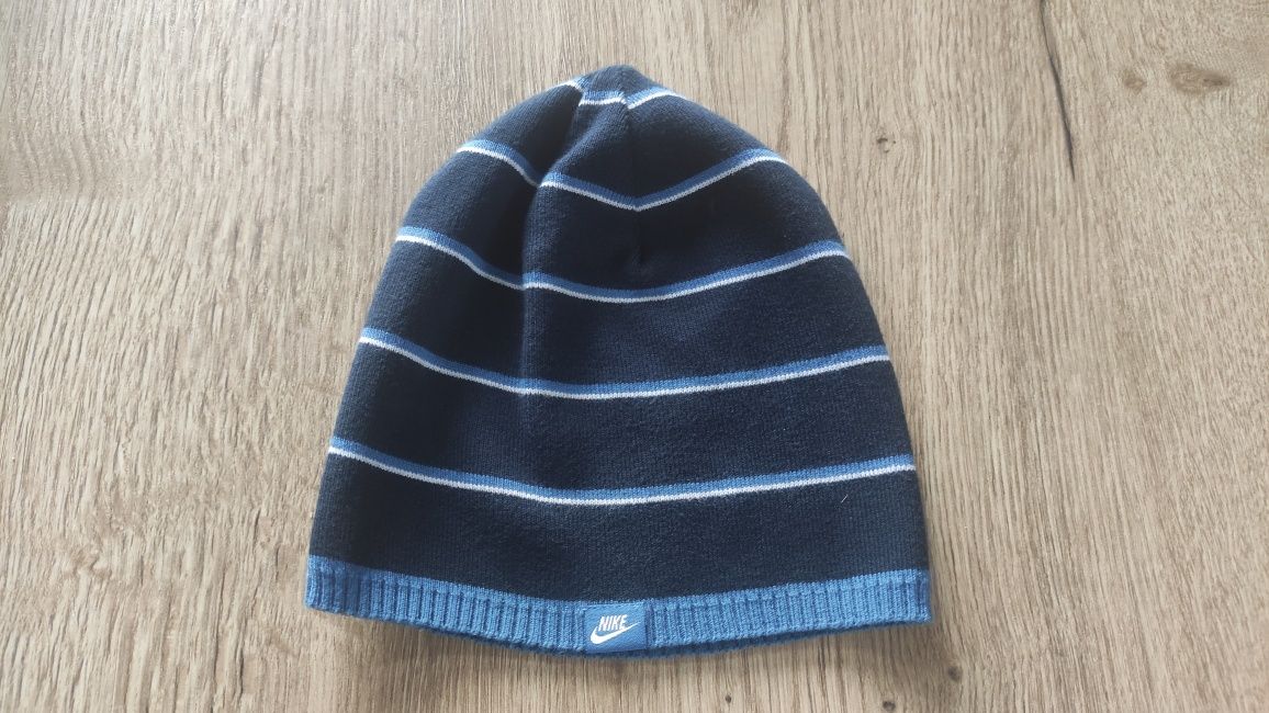 Chłopięca wiosenna  czapka Nike wiek ok 4-5 lat