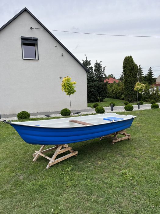 Lodka łódka Łódź lodz lodki łódki wiosłowa wedkarska wędkarska