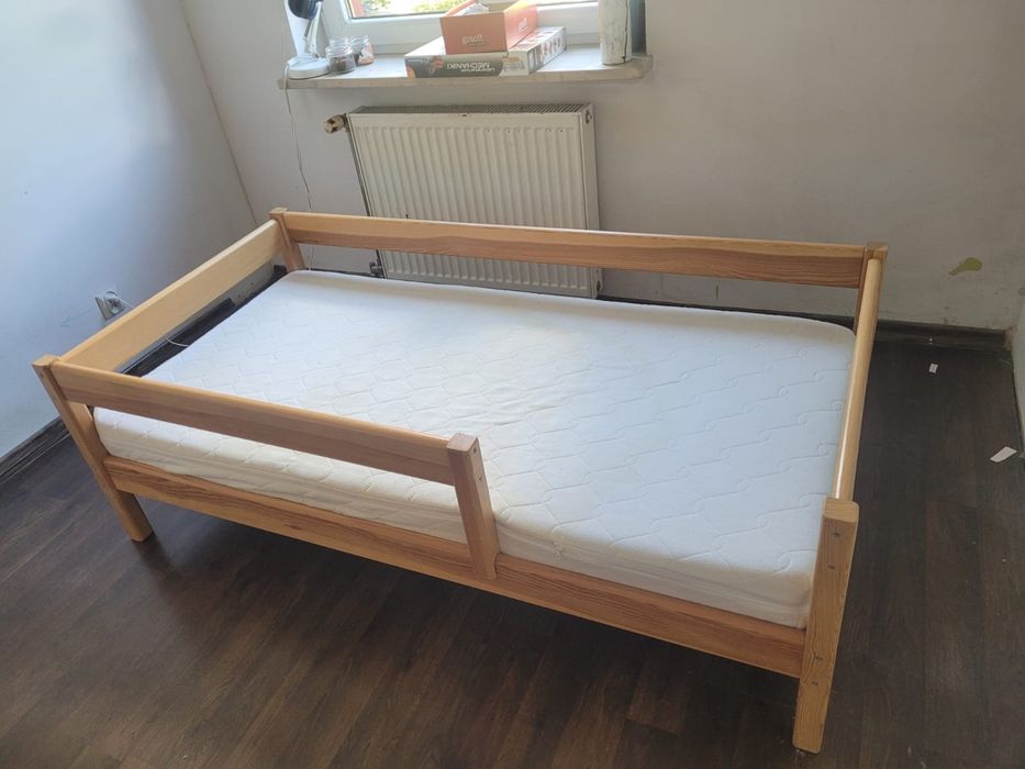 Drewniane dziecięce łóżeczko 160 na 80