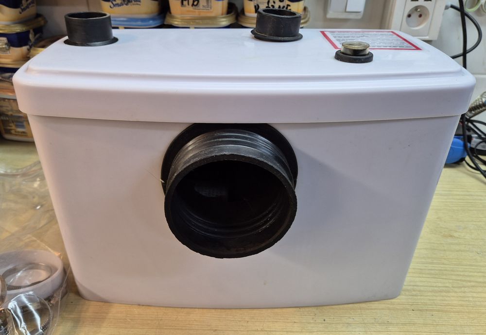 Pompa toaletowa ściekowa z rozdrabniaczem