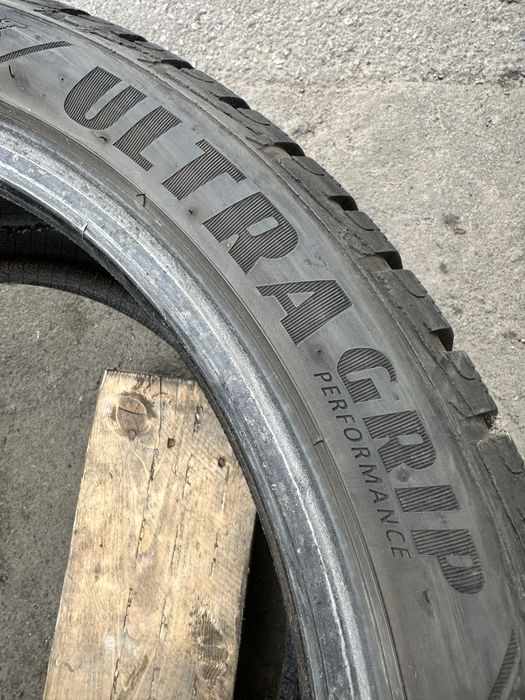 Шини 255 40 19 100V Goodyear UltraGrip Performance пара