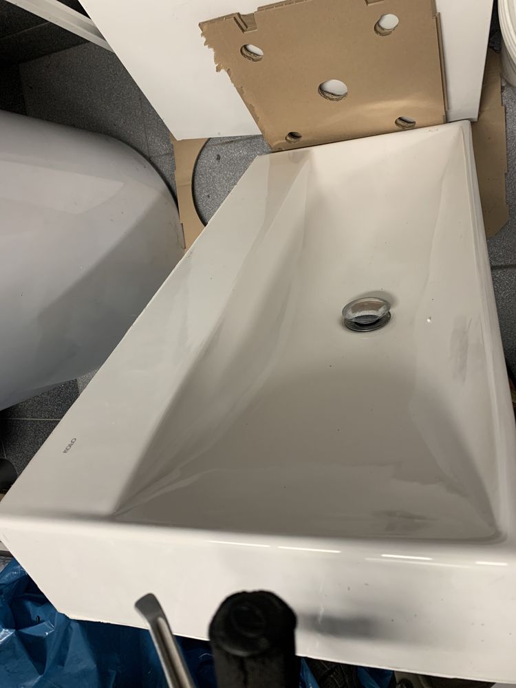 Umywalka biala firmy Koło