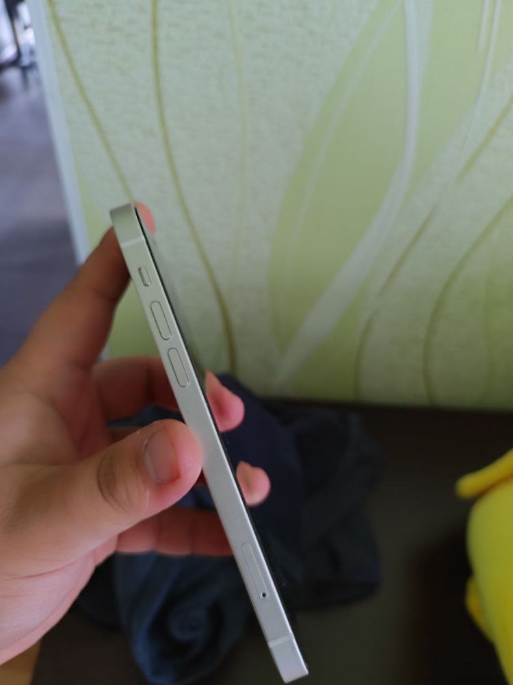 IPhone 12 на 128