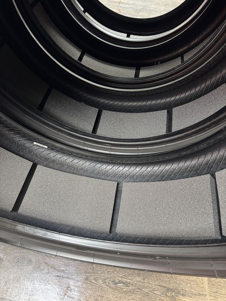 Шини Pirelli 285/40/R23