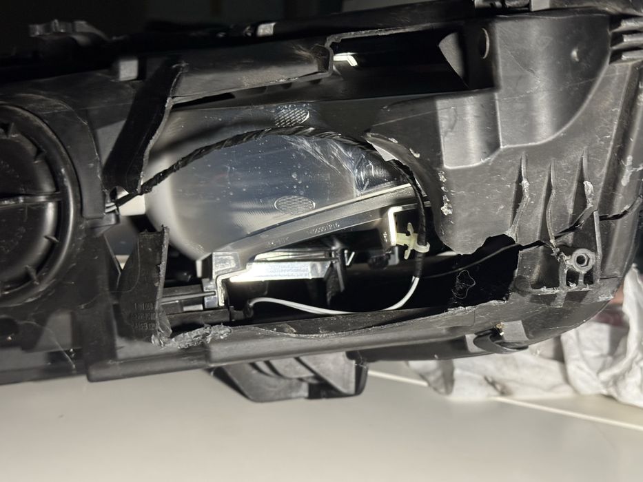 Оригінальна фара Audi A4 B9.5 FULL LED — робоча