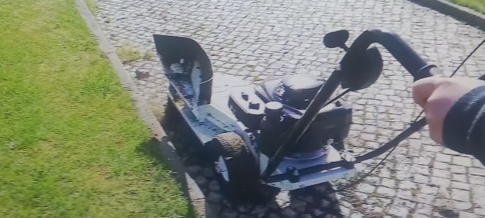 Maquina para limpar calçadas