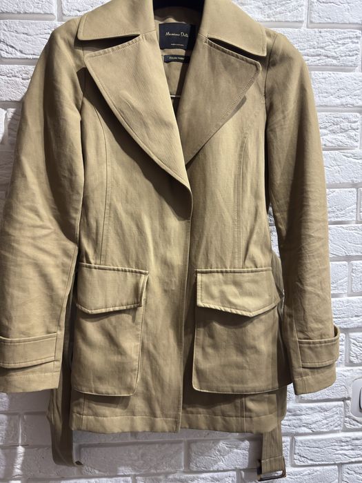 Вкорочений тренч Massimo Dutti