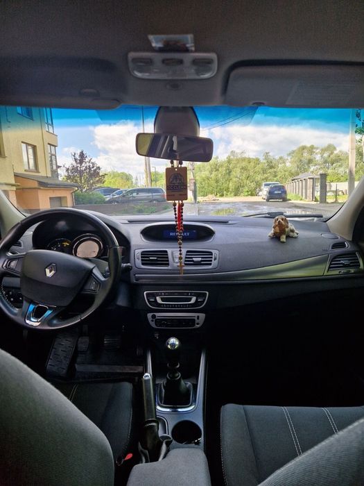 Рено меган універсал