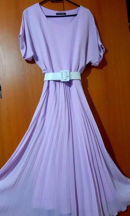 Жіноча святкова сукня