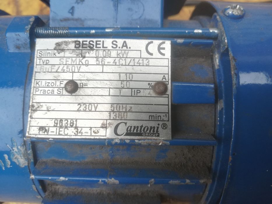 Starocie stary silnik elektryczny