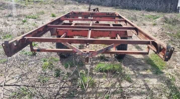 Reboque agrícola