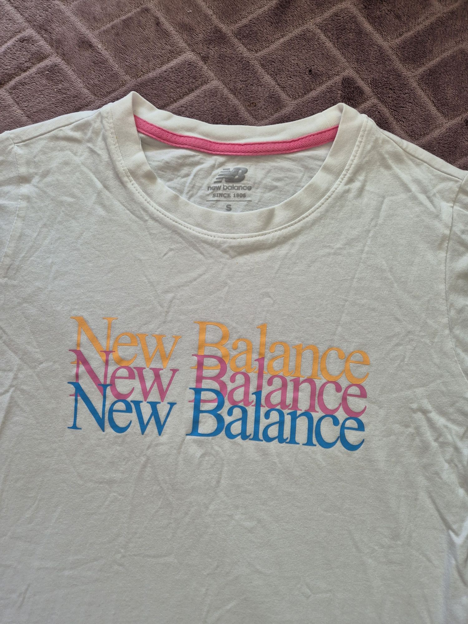 Biała bluzka koszulka t-shirt New Balance S