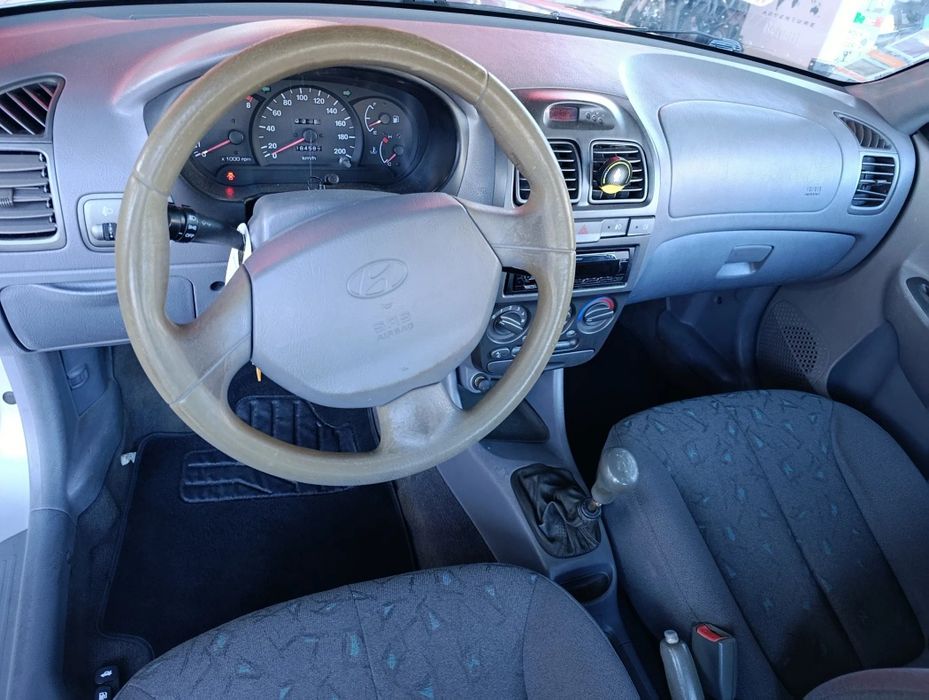 Hyundai accent 1.3 2001