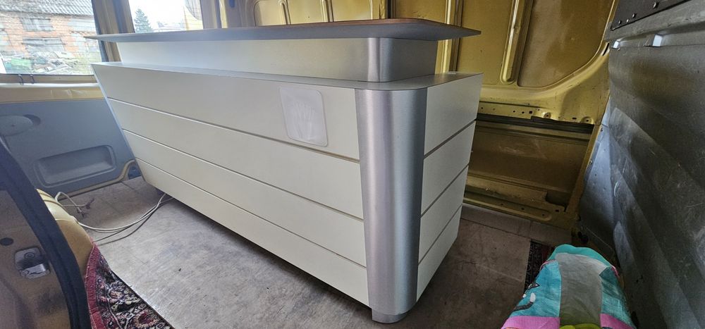 Lada, recepcja, sklep