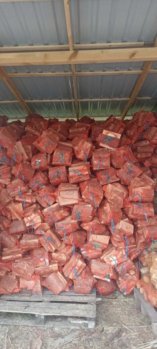 Suche drewno kominkowe opałowe rozpałkowe klon olcha dąb worek 60L