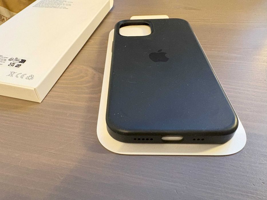 iPhone 12/12pro Case MagSafe czarny