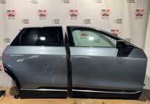 Двері праві взборі дзеркало Каділак Кадиллак Cadillac Lyriq 2023 -2025
