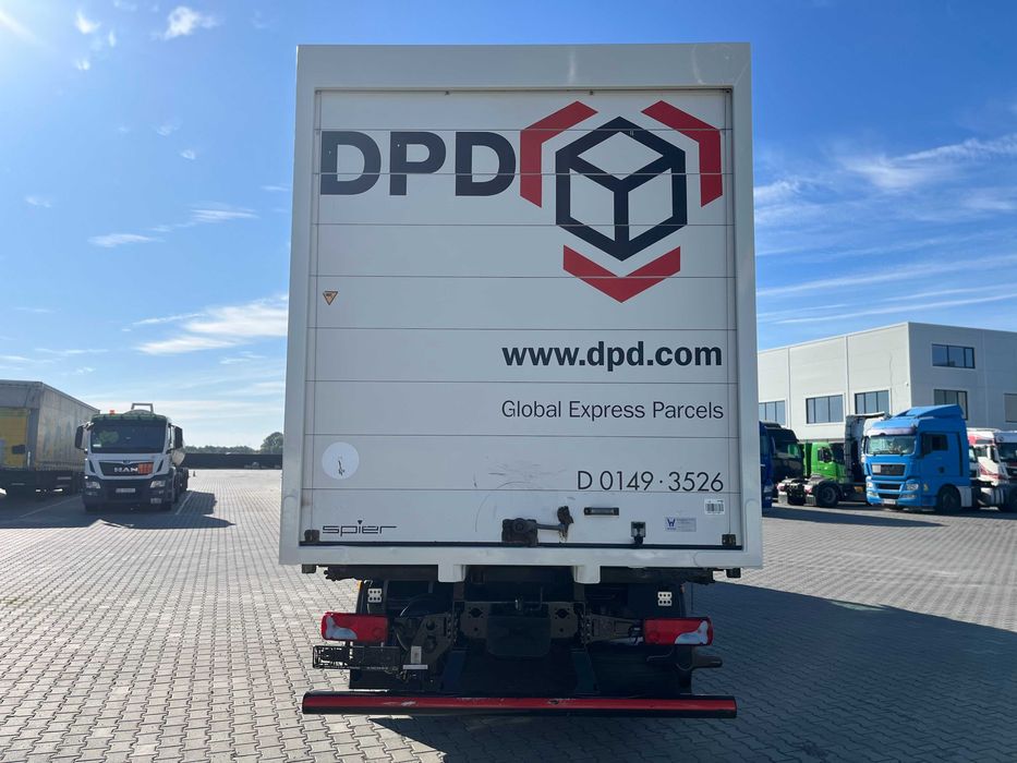 MAN TGX 26.470 6X2-4 LL BDF 2021 Промтоварний фургон-контейнер