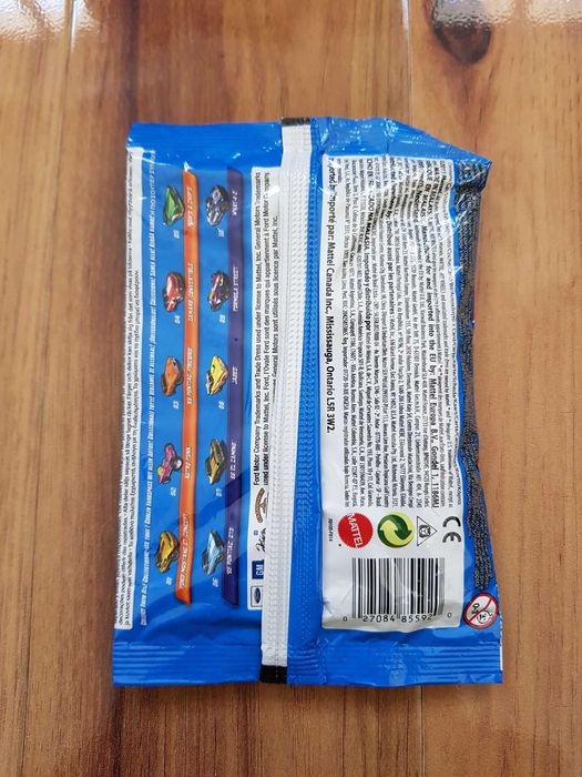 Autko Hot Wheels Mystery Models 2012 Mattel saszetka zabawka