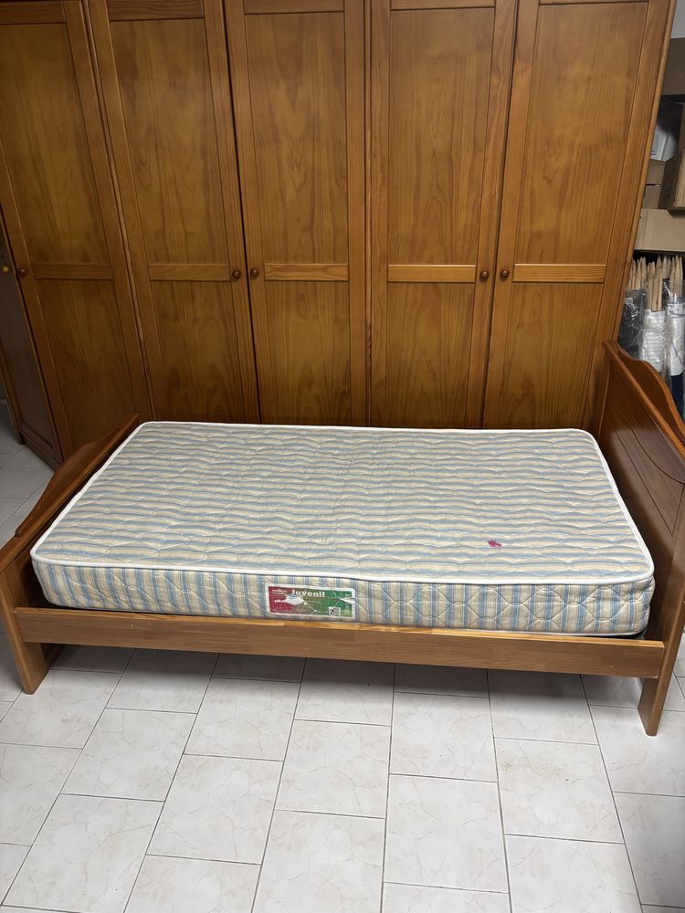 Cama mais colchao