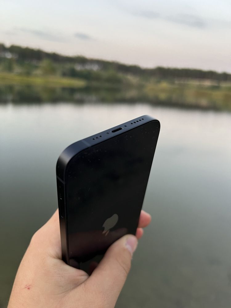 iPhone 12 64Gb чорний айфон