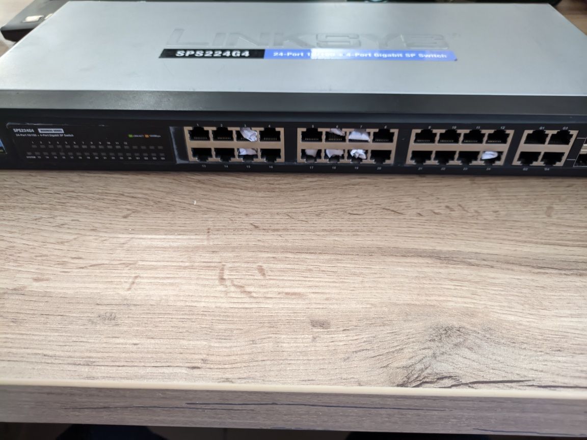 Свіч CISCO LinSys SPS224G4