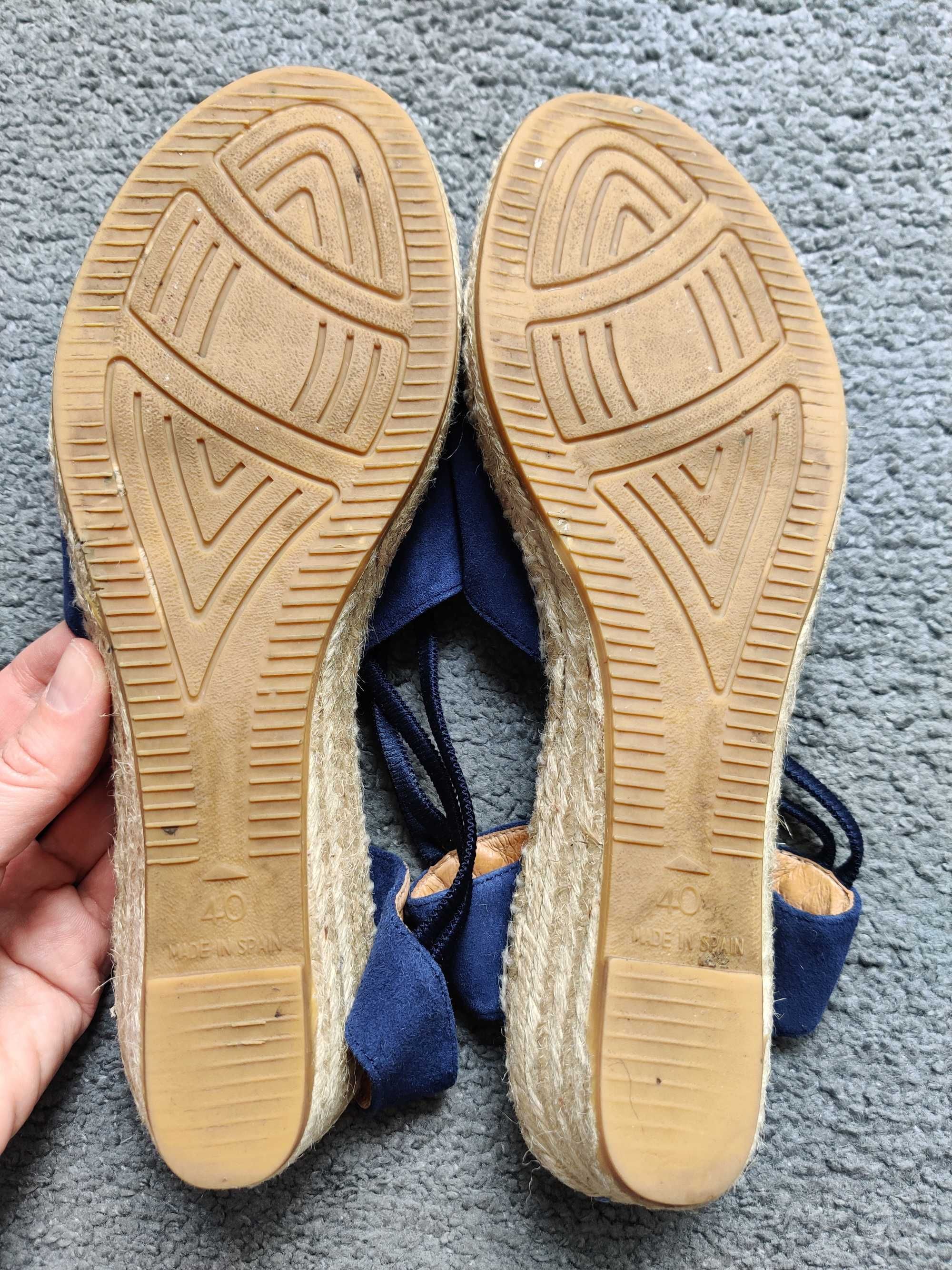 Buty damskie granatowe firmy Kanna