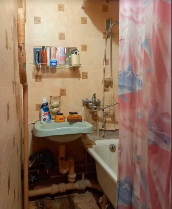 Продам 2 комн кв 50 м2 общ пл на Восточном метро Индустриальная OA