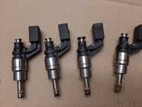 Форсунка безин 1.6 FSI BAG тоуран А5 Гольф5 03c906036a