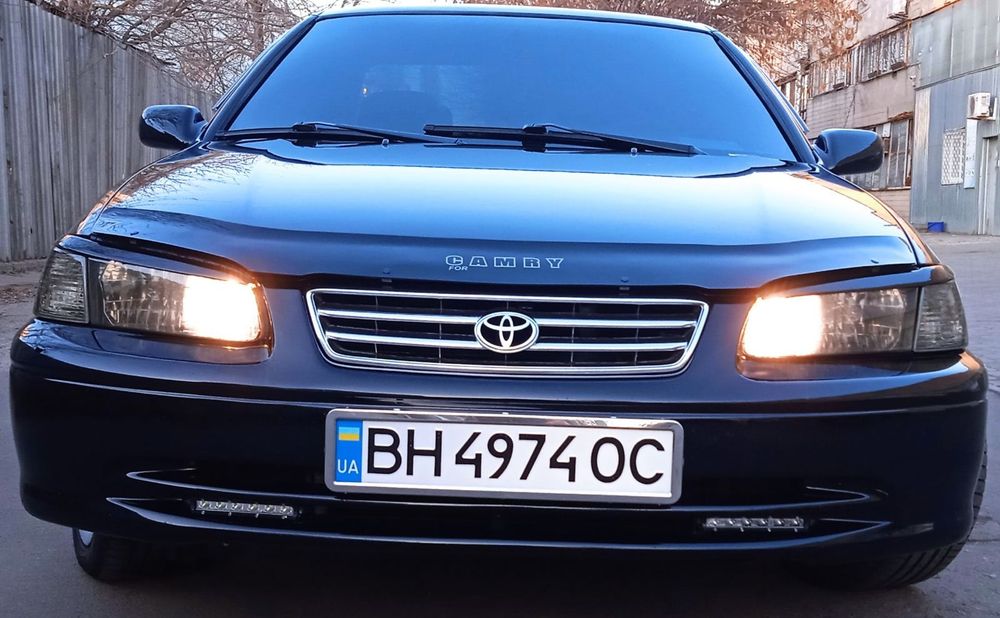 Продам свойю камри 2000 год в хорошем состоянии!