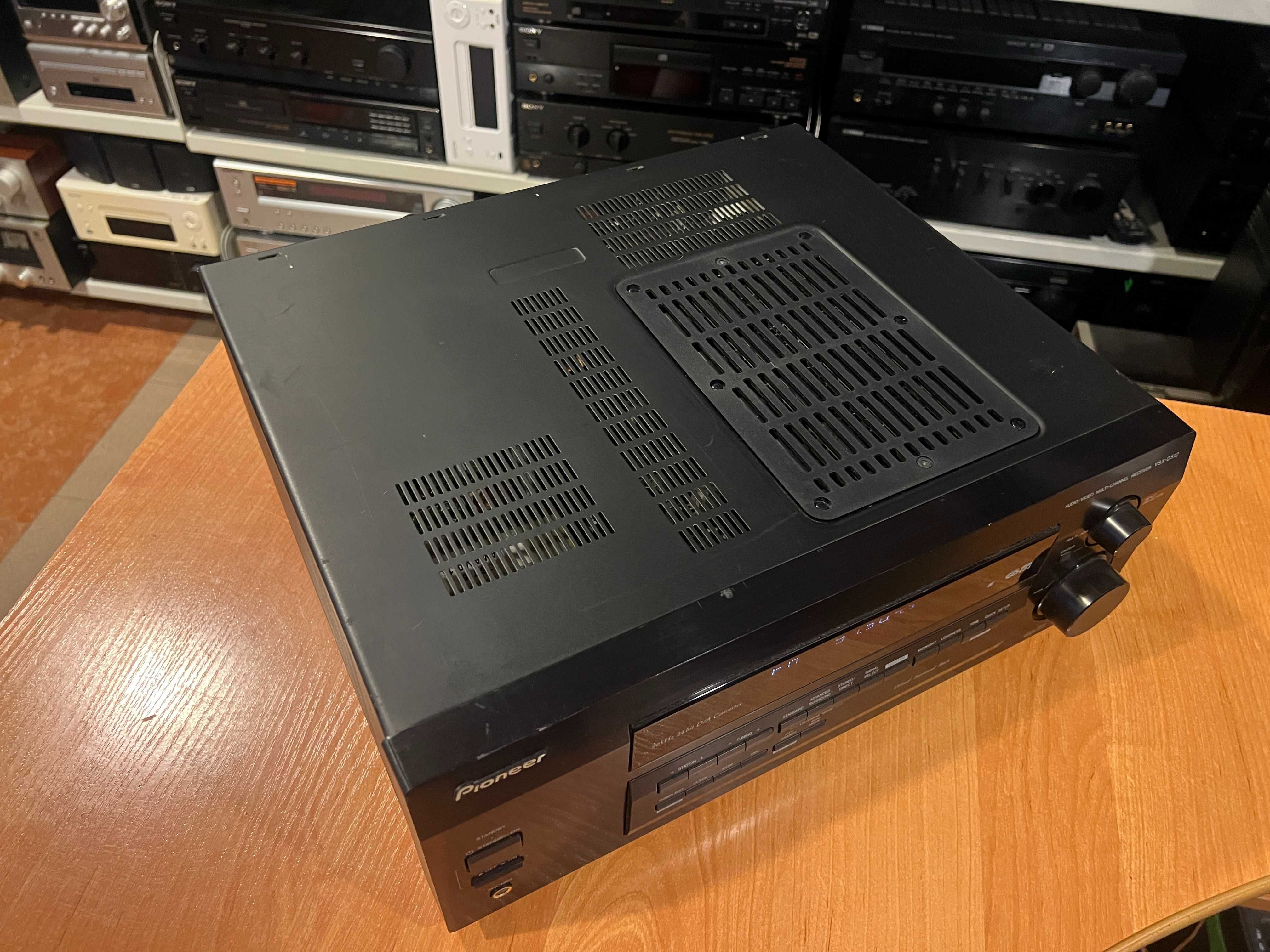 Amplituner Pioneer VSX-D512 Audio Room