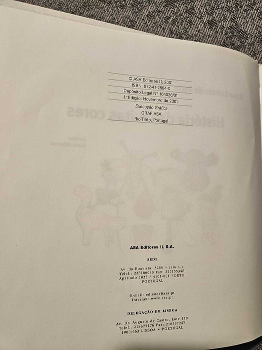 Livro “História de Muitas Cores” Rosa Lobato de Faria 7-10 anos