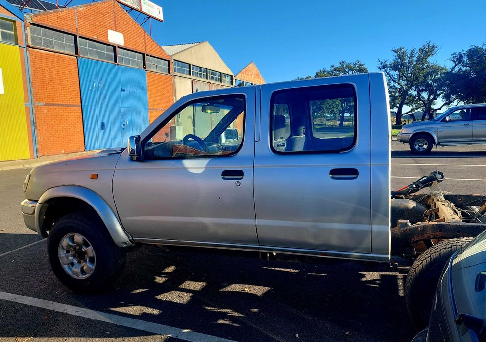 Nissan Navara D22 4x4 Cabine Dupla