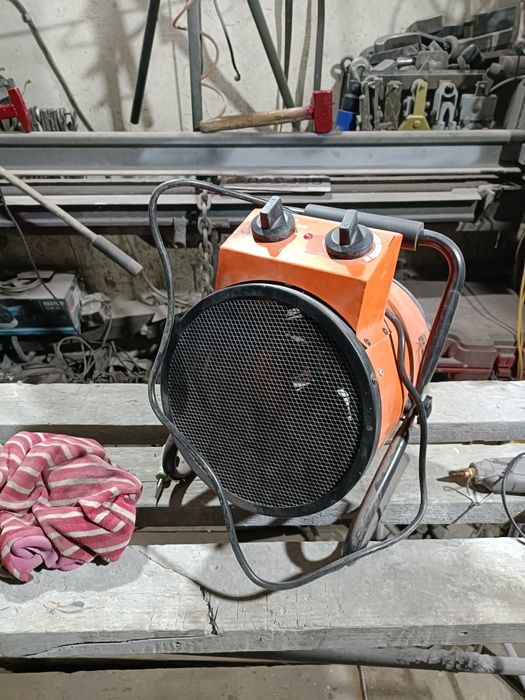 Теплова гармата обігрівач