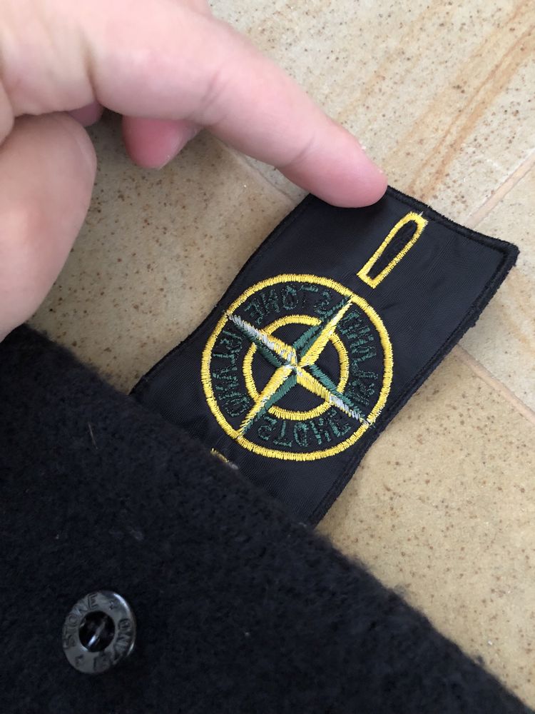 Воняний Stone Island knit jacket